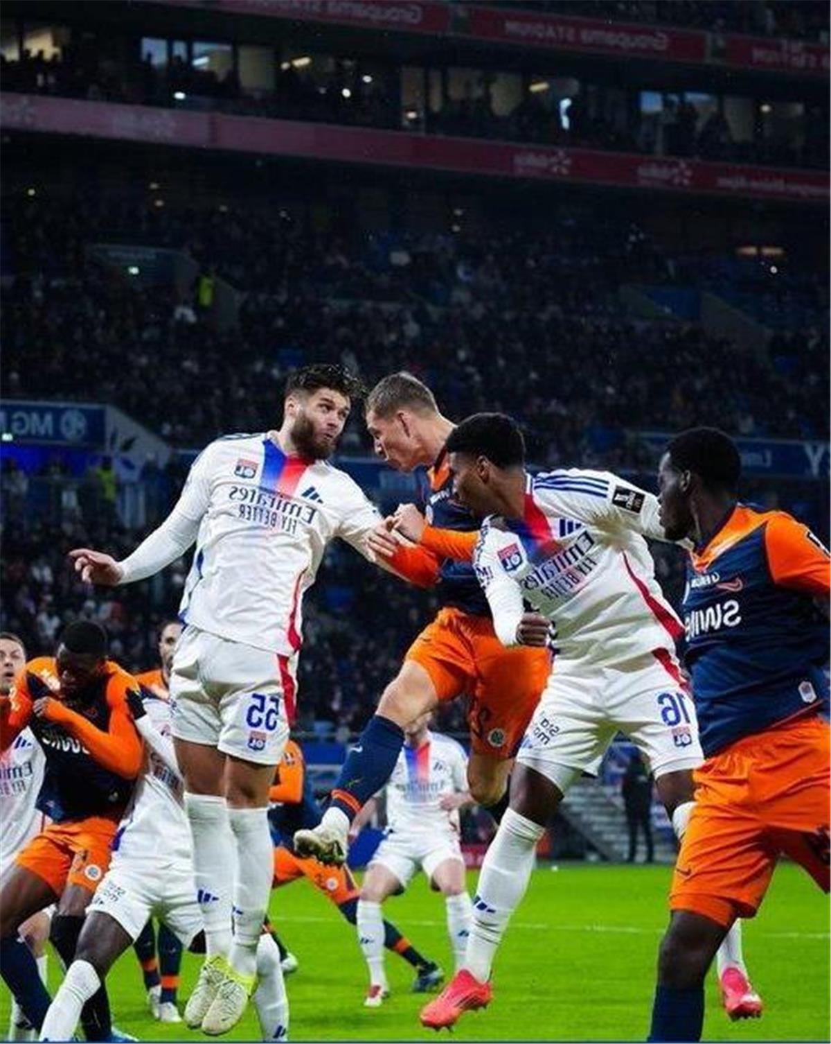 Olympique Lyonnais 1-0 Montpellier HSC, Eigen tor von Faiyaz, verpasste Chance, Ferri-Tor wurde nicht anerkannt, trafen die Holzrahmen